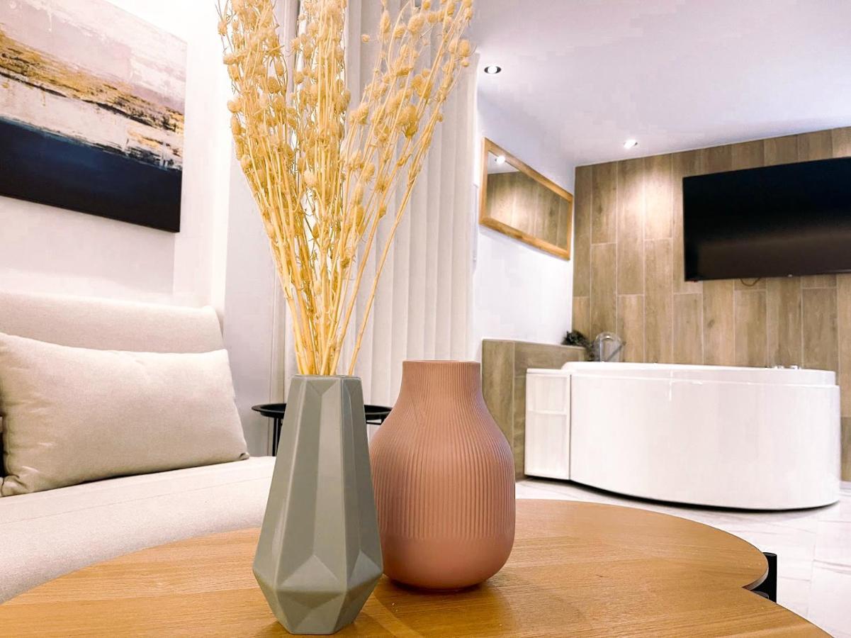 Cordoba Boutique Vv Con Jacuzzi Apartment Exterior foto
